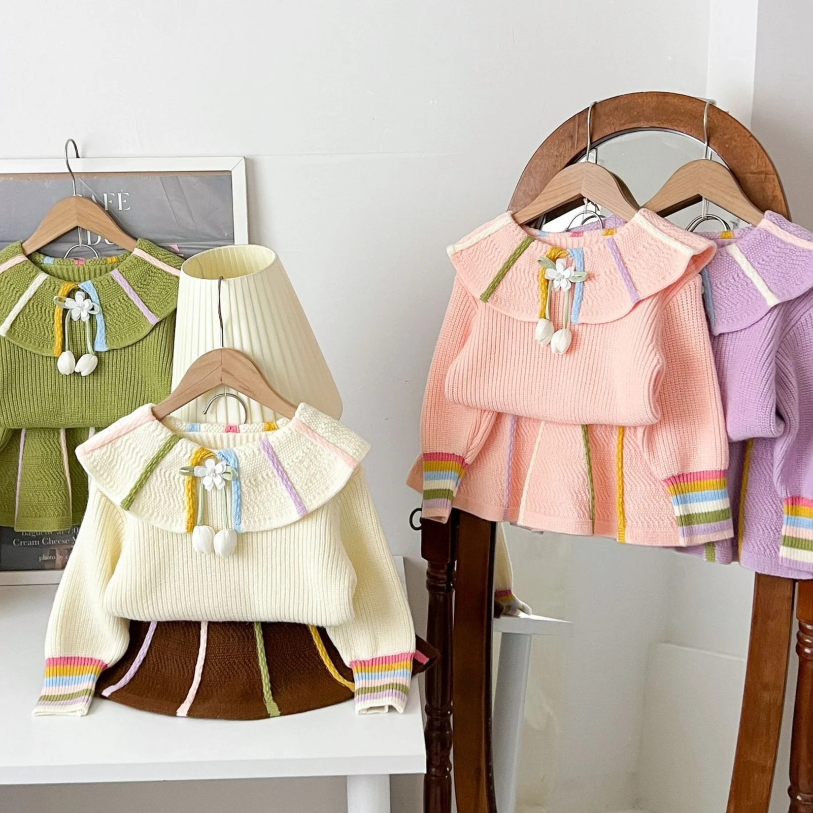 Baby Clothing Jumper - 女の子スーツ2026春と秋の新作子供服女の子ベビーヘアボールフラワーレインボーストライプジャンパープリーツスカートツーピースセット
