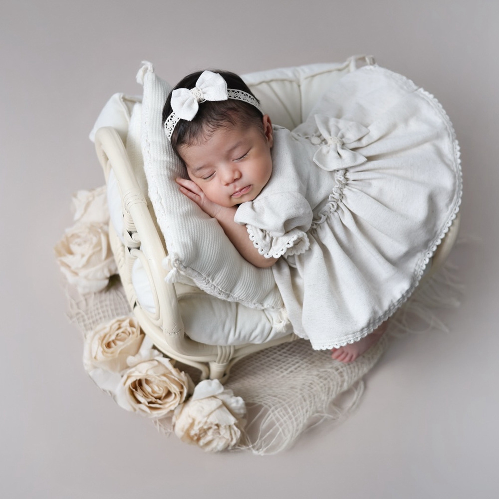 新生児写真撮影用小道具女の赤ちゃん服レースバックボウロンパー - Baby Clothing Accessories のレビューと価格