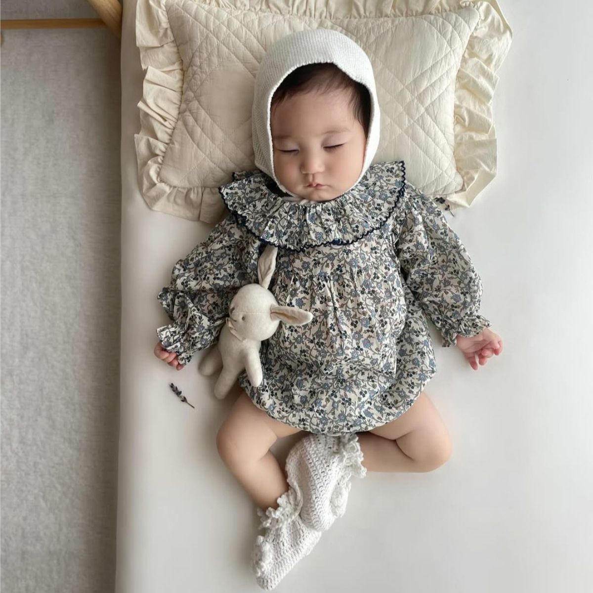 2026 春の新しい女の赤ちゃん長袖花柄ボディスーツ女の子フ - Baby Clothing Outlet のレビューと価格
